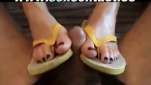 Monique's yellow flip flops footjob